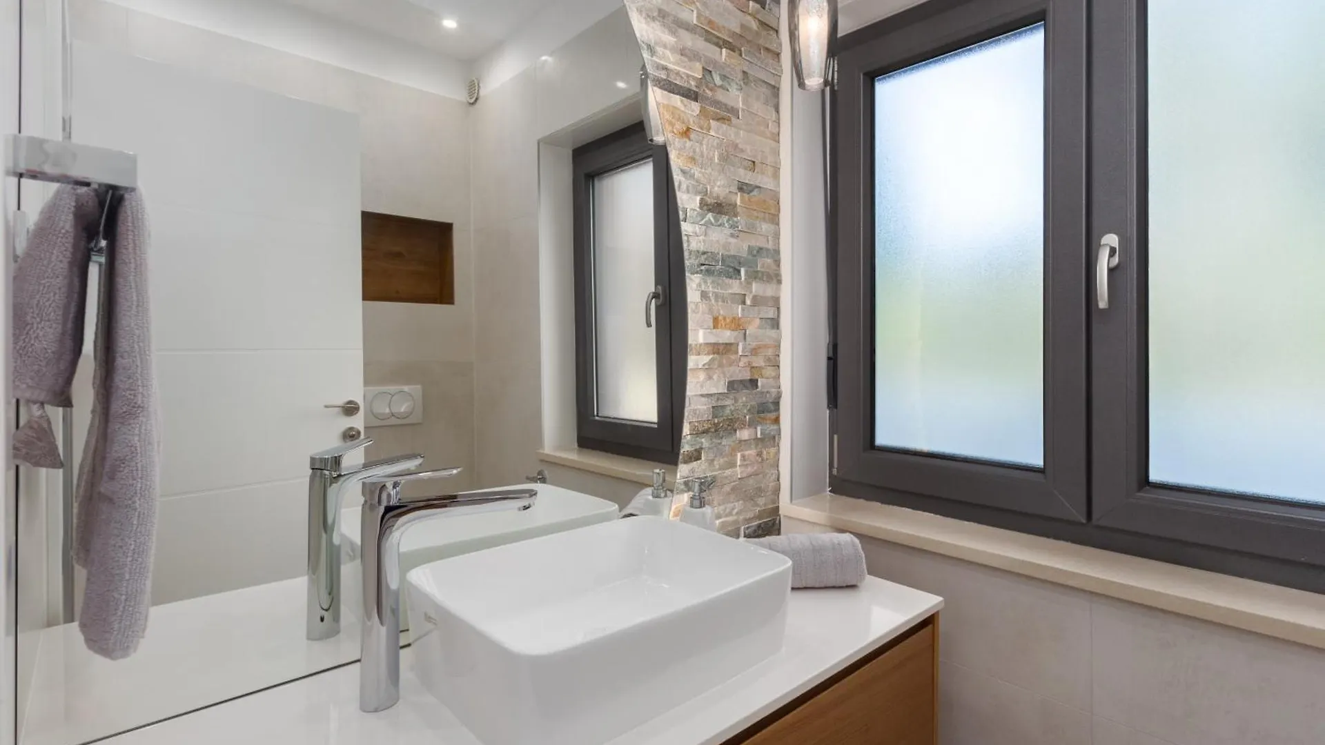 Villa Harmony For 8 People In Central Istria With 50 M2 Private Pool And Sea View Pinezici  Croácia
