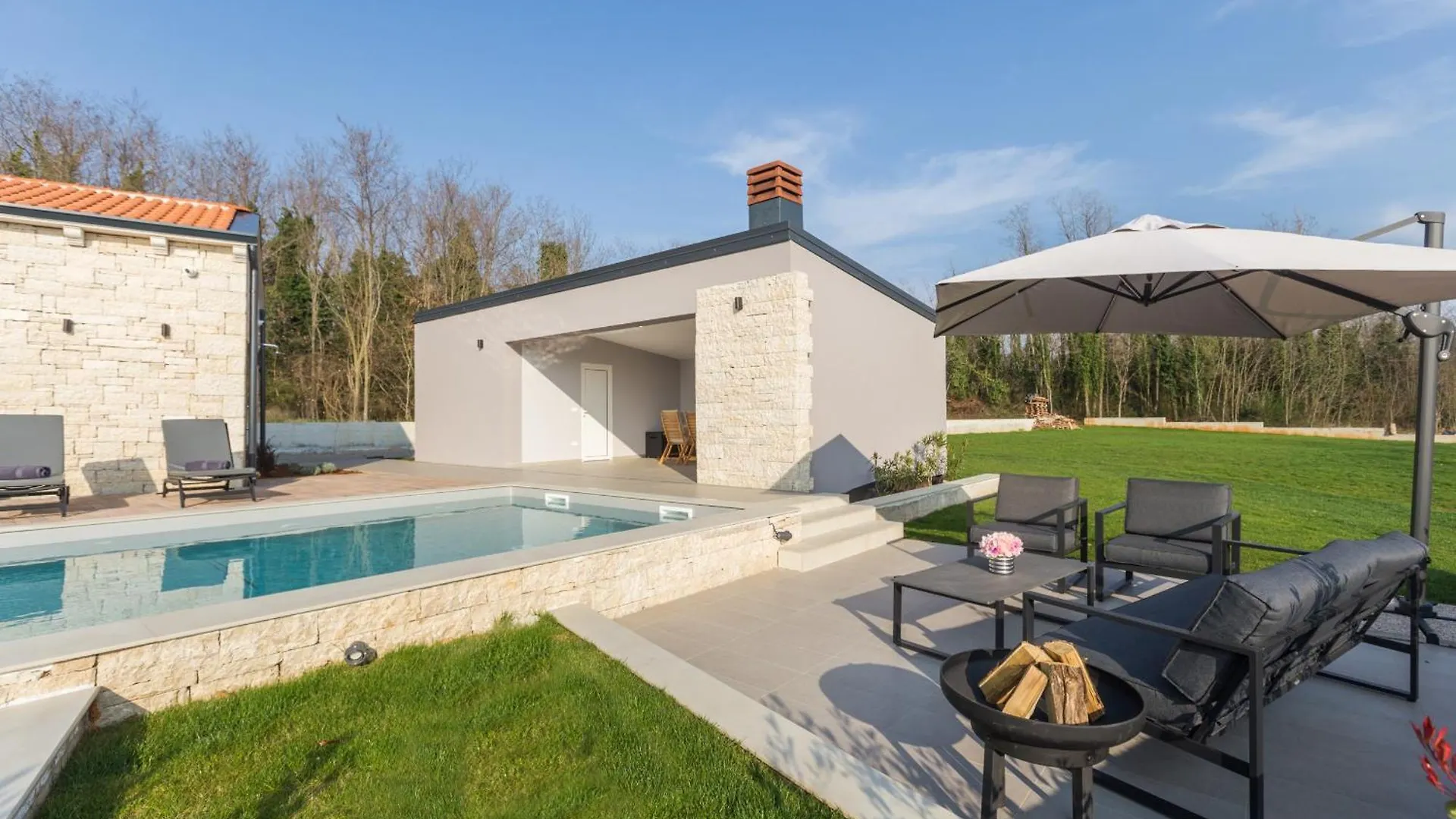 Villa Harmony For 8 People In Central Istria With 50 M2 Private Pool And Sea View Pinezici