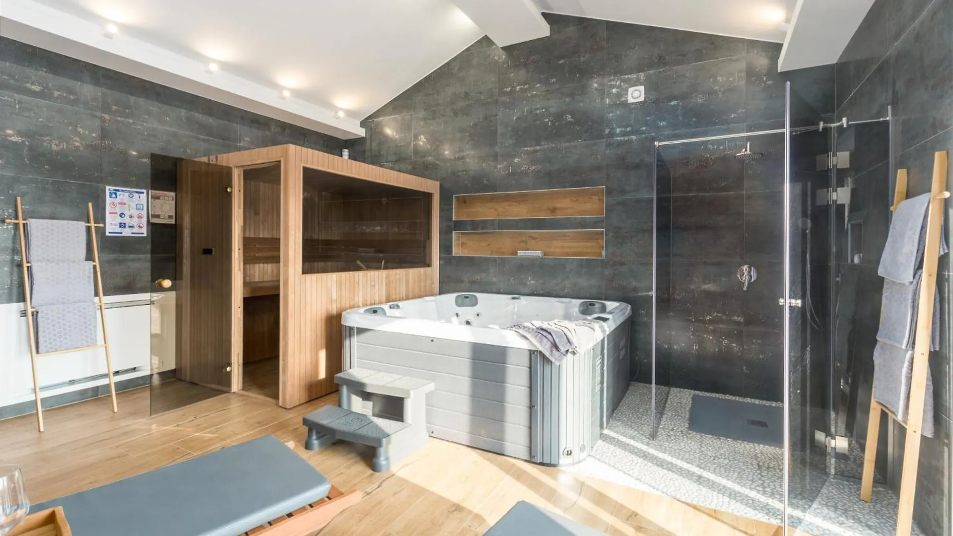 Villa Harmony For 8 People In Central Istria With 50 M2 Private Pool And Sea View Pinezici   Pinezici (Istria)